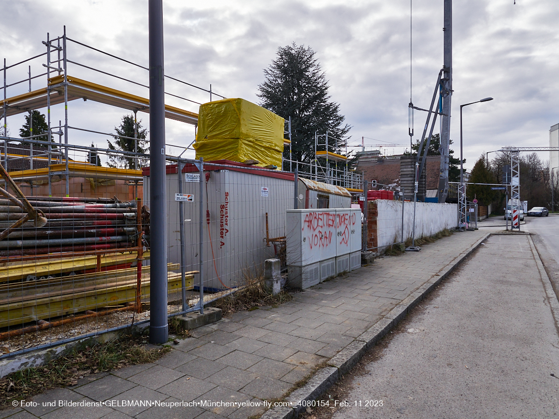 11.02.2023 - Baustelle Niederalmstraße 16 in Neuperlach